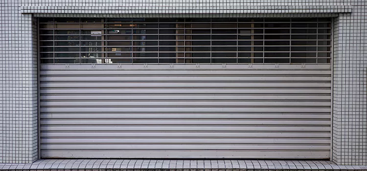 Advanced Solutions for Your Aluminum Garage Doors in Sainte-Catherine-de-la-Jacques-Cartier, Quebec