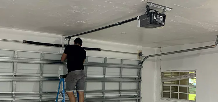 Garage Door Opener Repair Near Me in Sainte-Catherine-de-la-Jacques-Cartier, QC