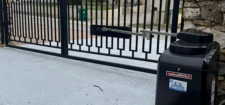Seamless Installation and Support for Your New Gate in Sainte-Catherine-de-la-Jacques-Cartier, QC