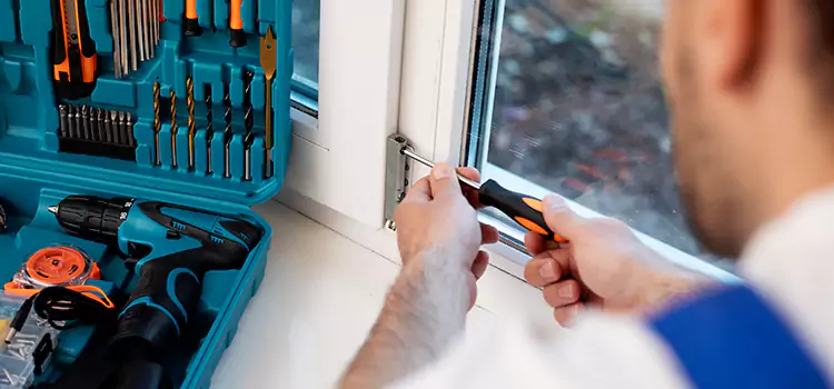 Sliding Glass Door Track Repair in Sainte-Catherine-de-la-Jacques-Cartier, QC